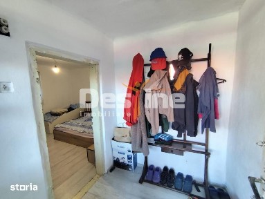 Casa Batraneasca cu 1410 mp teren, Cocorastii MIslii.