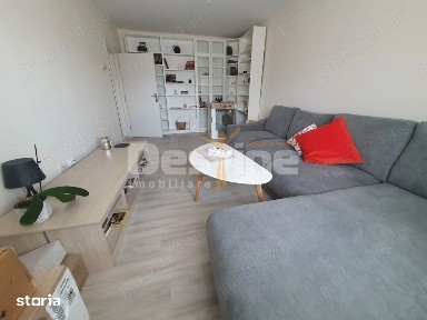 Apartament 2 camere cu balcon generos și vedere superbă către munți