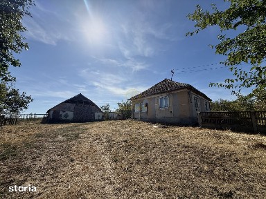 Listare Noua ! Casa cu teren 5349 MP Medisa cu front stradal de 68 M