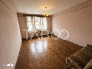 Apartament de vanzare 150mpu + gradina 300mp zona Piata Cluj