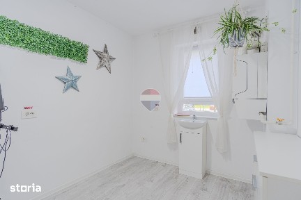 Cameră 13 mp de închiriat | Salon Beauty | Kasper Coresi