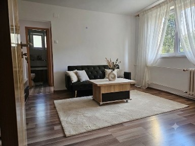 De închiriat ap 2 camere 40mp/Alverna/5 min de centru/parcare inclusă