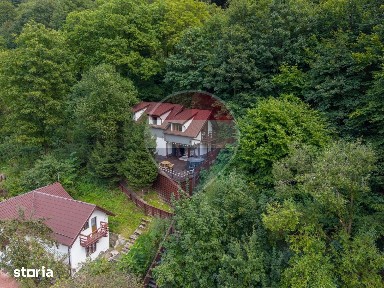 Casă / Vilă cu 3 camere de vânzare, în zona Centrul Istoric!