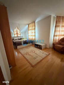 Casa deosebita cu piscina si teren generos