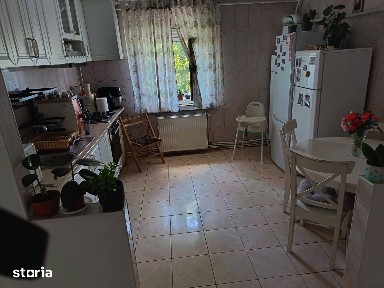 Apartament trei camere - 83mp - Liceul Pedagogic