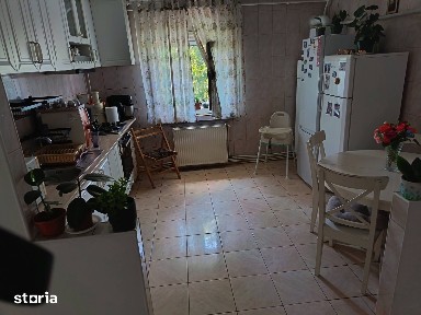Apartament trei camere - 80 mp - zona Fosta Autogară