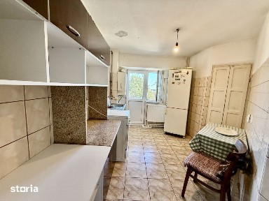 Apartament cu 3 camere decomandat Icil - Casa de Cultura