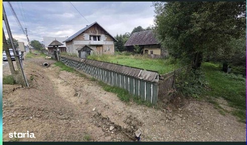 Casă cu 4 camere și mansardă, 1500 mp teren