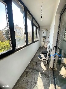 3 DECOMANDATE RENOVAT la etajul 3, zona URA