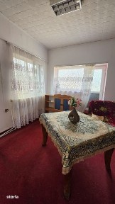 Inchiriez 3 camere la curte in orasul Braila, central