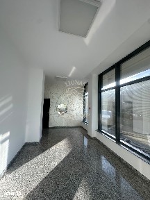Spatiu Comercial Modern 2 camere 52 mp-parter-Calea Moldovei