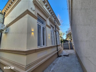 Casa Superba 3 camere, 127 mp utili, toate utilitatile, zona Centrala