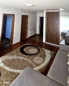 Apartament o camera, bucatarie separata, parcare, zona Stejarului