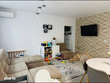 Apartament cu 3 camere,parcare,zona Vivo