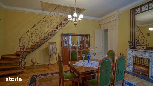 Vilă Istorică de Excepție în Centrul Istoric | 15 Camere | Acces Auto