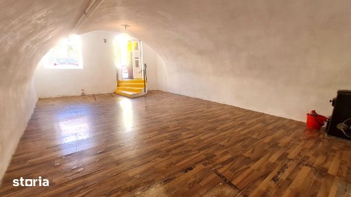 Spatiu comercial 40mp zona Orasul de Jos Sibiu
