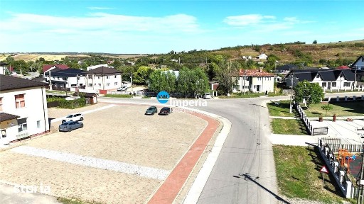 Vila 5 camere, 740 teren, asfalt, centru Horlesti Iasi