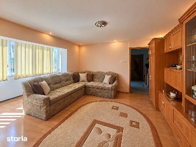 Apartament 2 camere, etaj 3, semidecomandat, zona Dambovita-Flavia