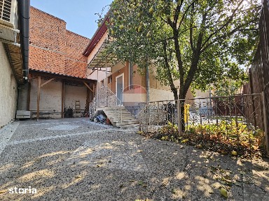 Casa de vanzare