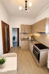 Apartament 3 camere | 74 mp | Ultracentral | 2 parcări | Ideal bi