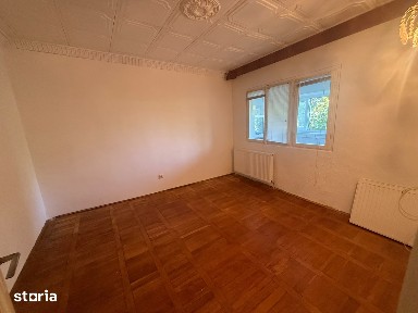 Apartament două camere - Str. Teiului - 51.900 euro negociabil