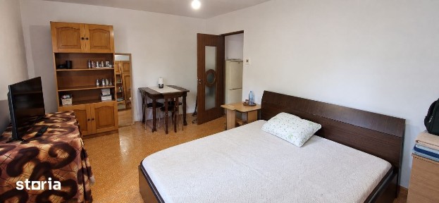 Apartament 2 camere de vanzare, 53 mp, zona Craiovita
