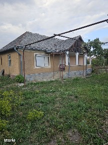 Casa de renovat + 2.900 mp teren, front 38 m - potential constructie