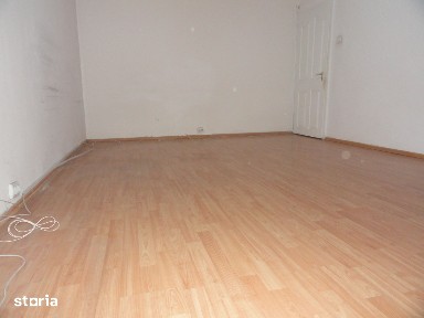Apartament 2 camere decomandat parter, zona centrala - Kaufland, 80 mp