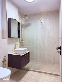 Birou de inchiriat langa Spitalul, TOTUL NOU, disponibil imediat