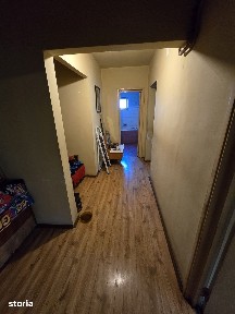 Apartament 2 camere, balcon, etaj 8, Craiova