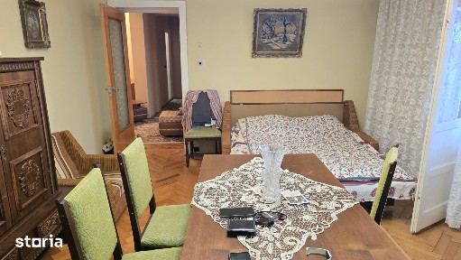 Vand apartament 3 camere dec, Deva, GARAJ, BOXA,Imp. Traian, etaj 3