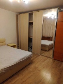 Inchiriez garsoniera direct proprietar
