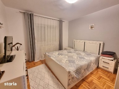 Bistrita Lac- Apartament 3 camere decomandate/etaj 2/mobilat/utilat