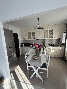 Apartament 2 camere, etaj 3, cărămidă