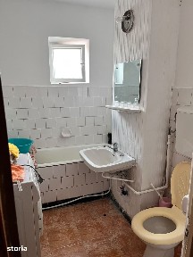 Apartament 3 camere, balcon, Dumbrava Nord