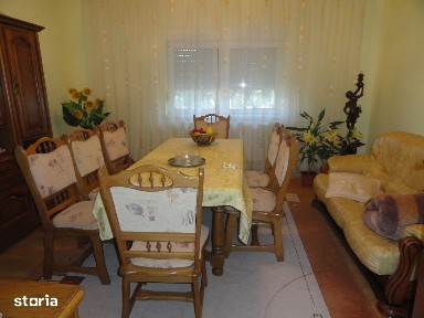 Casa solida din caramida 5 camere, teren 1278 mp Micalaca strada larga