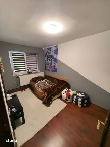 Vand apartament cu 3 camere