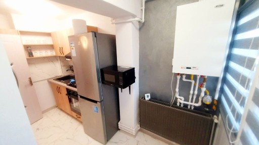 Inchiriez apartament 2 camere Plopilor