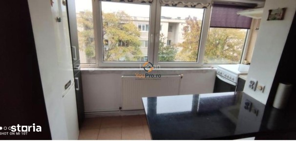 Apartament 2 camere transformate in 3 zona Bucovina
