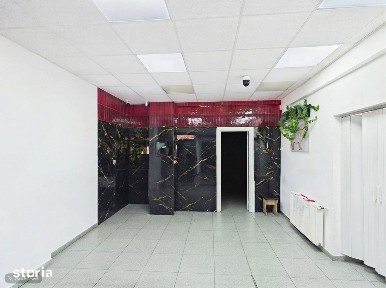 Spațiu comercial 102 mp, vitrină 10 m - Ioșia