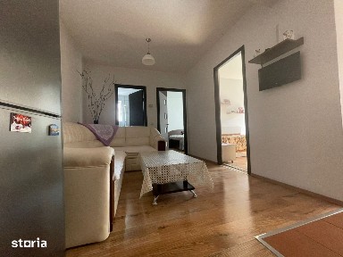 Apartament de vanzare 2 camere decomandate zona Florilor!