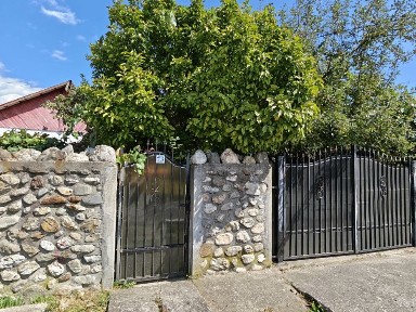 Vînd casa situata in Māldāresti de Jos