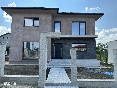 Vila lux strada asfaltată, zona hlincea-Vișan, vedere panoramică!