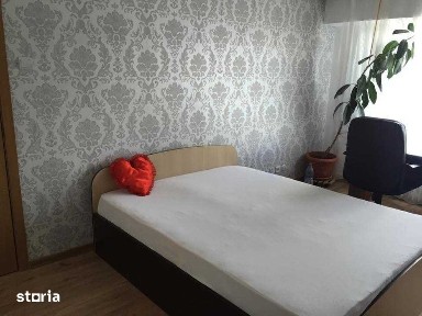 Apartament 3 camere de închiriat - Independenței, lângă Universitatea