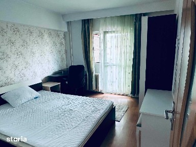 Apartament 3 camere de închiriat - Independenței, lângă Universitatea