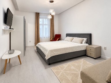Apartament 1 cameră - Piața Unirii, pietonală | Proprietar | 0% comision | Centrală | AC