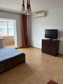 Proprietar inchiriez garsoniera Mall Vitan