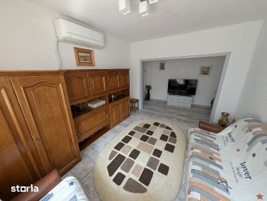 Apartament 3 camere, Obcini, langa universitate, complet utilat