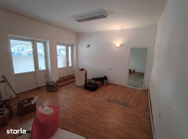 Spatiu comercial, 66 mp, Piata Armatei