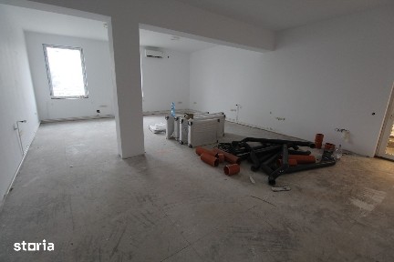 Spațiu comercial sau Birouri